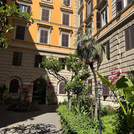 Appartamento Larisarooms Řím Exteriér fotografie