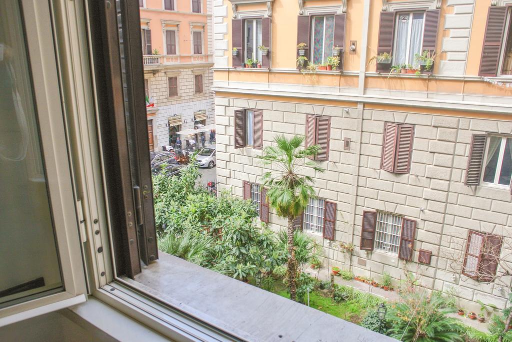 Appartamento Larisarooms Řím Exteriér fotografie